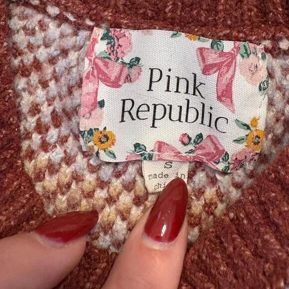 Pink Republic knit sweater vest - Picture 3 of 3